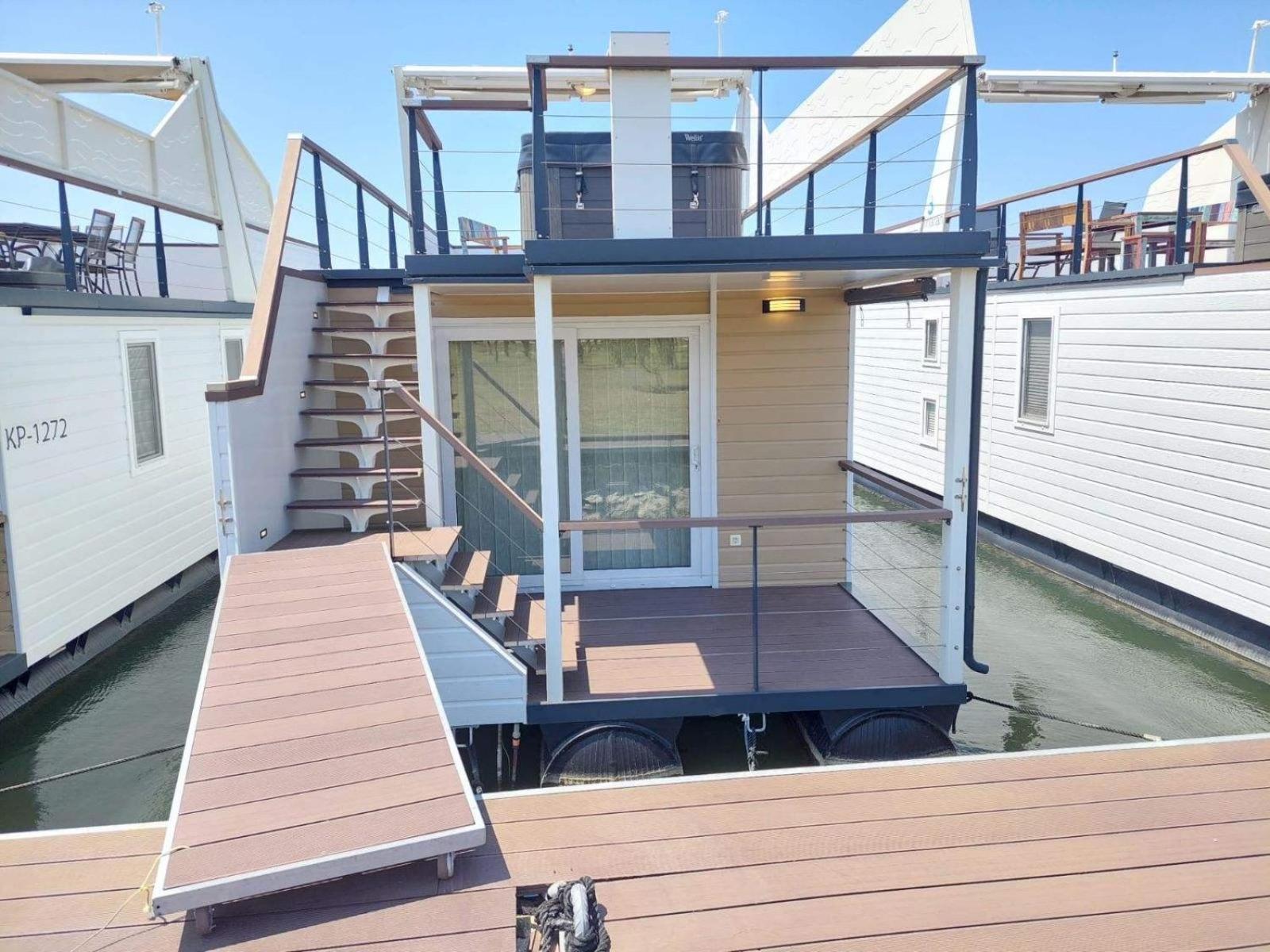 House Boat Oliva - Floating House Vikendica